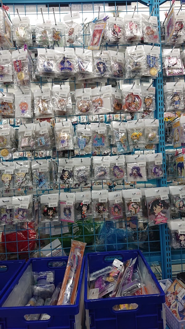 Lashinbang Osaka Nipponbashi Main Store 3