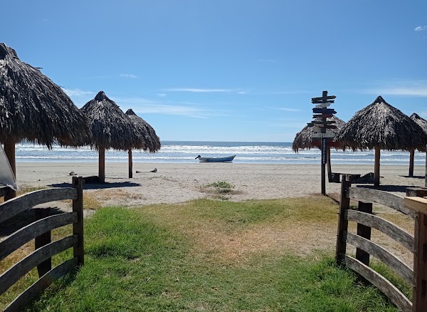 Playa El Icacal 5
