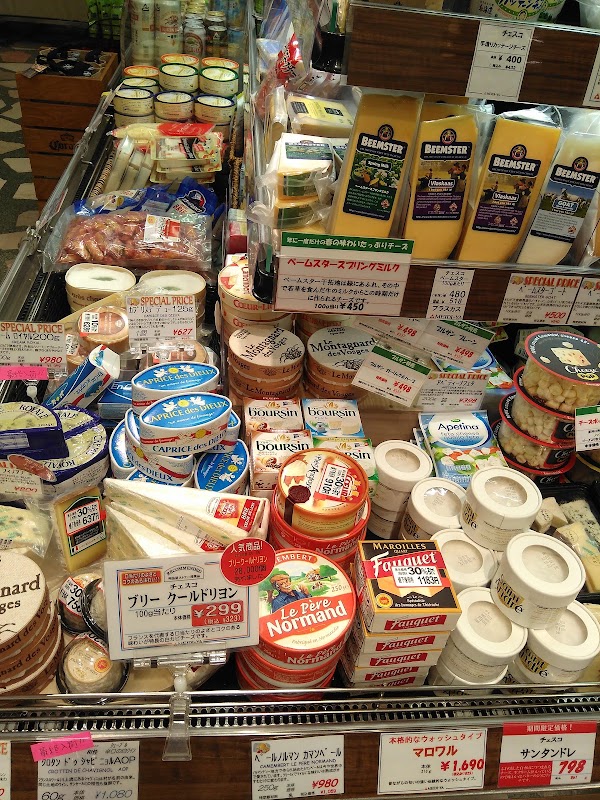 Meidi-ya Kyōbashi Store 4