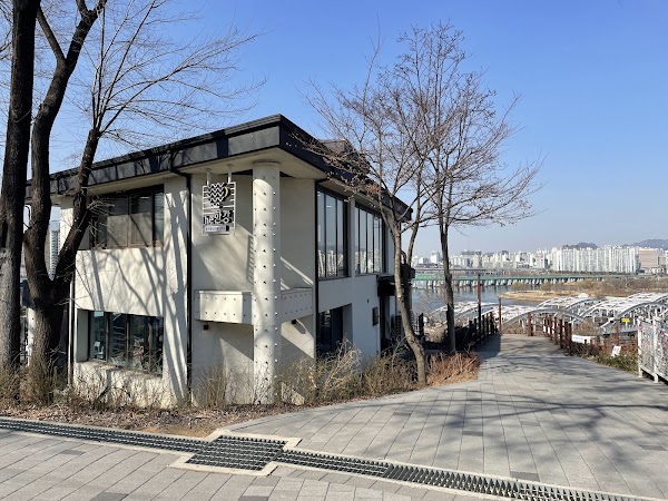 The Han River Cafe 2