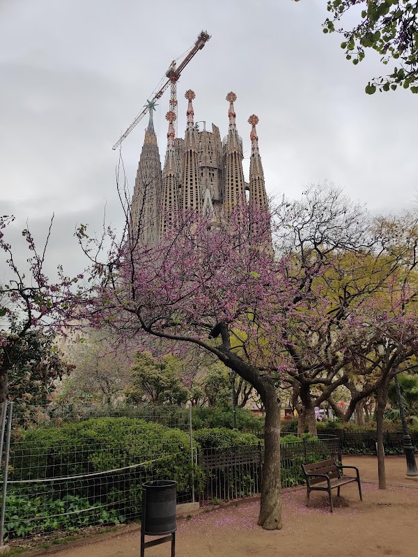 Plaça de la Sagrada Família 5