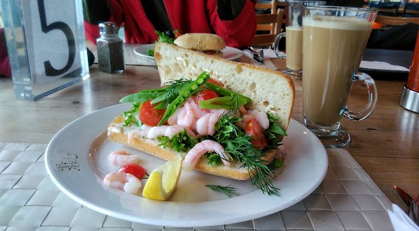 Kjerag Cafe & Restaurant (Øygardstøl) 5