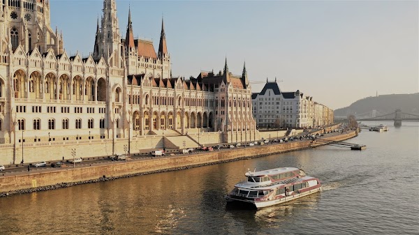 Silverline Cruises kft.