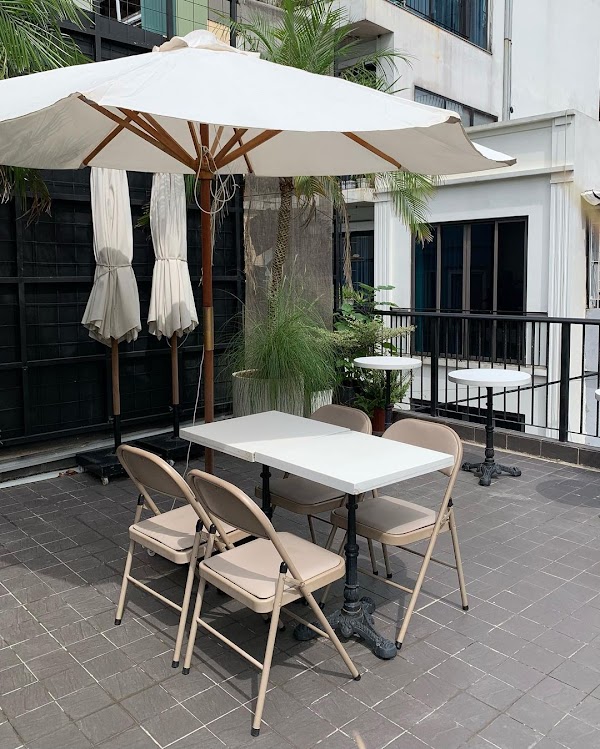 Pausa Coffee & Brunch