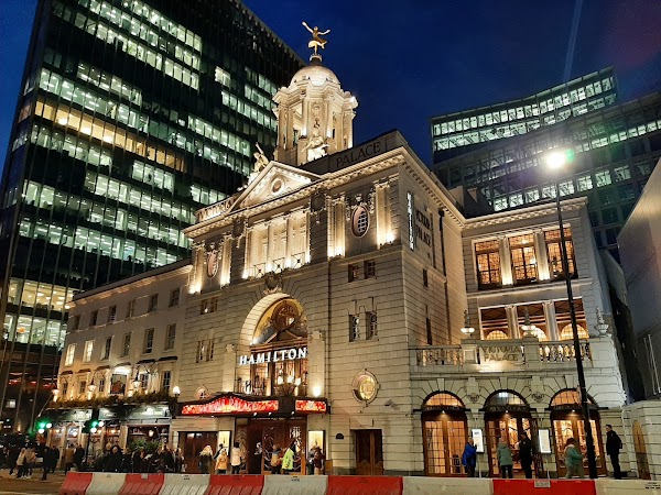 Victoria Palace Theatre 5
