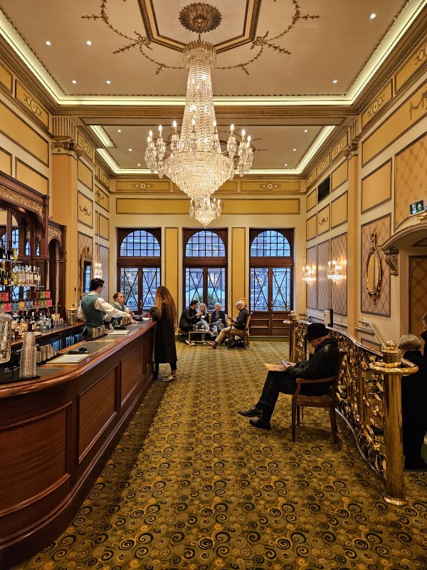 Victoria Palace Theatre 2