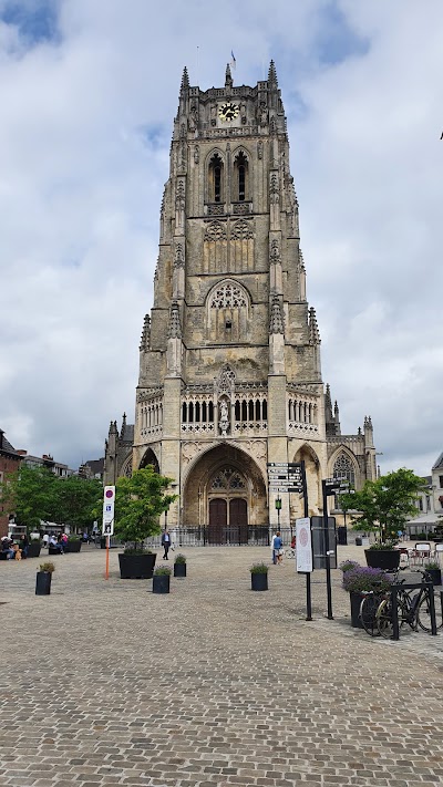 Onze-Lieve-Vrouwebasiliek 1
