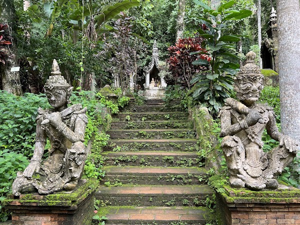 Wat Pha Lat 5