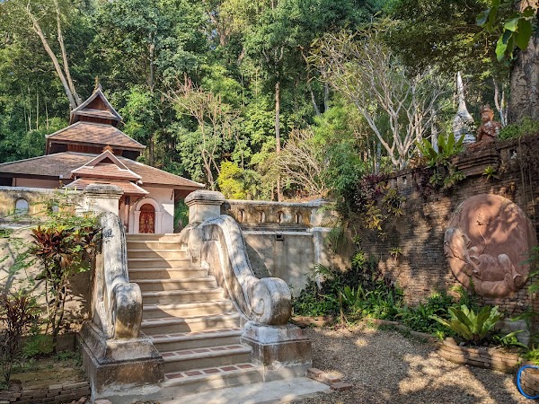 Wat Pha Lat 2