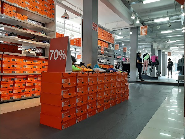 Nike Factory Store 3