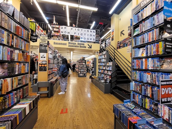 BOOKOFF New York Store 5