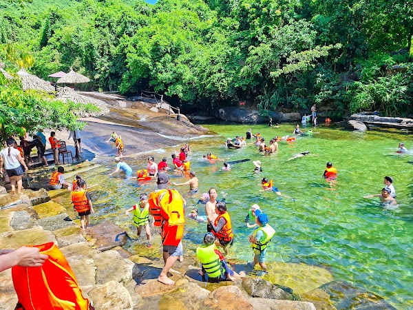 Bạch Mã Village - Thác trượt Bạch Mã 3