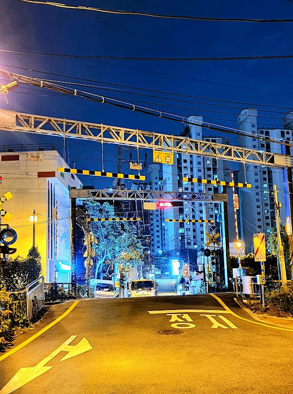 Baekbin Railroad Crossing (Drama ‘My Mister’ filming location) 4
