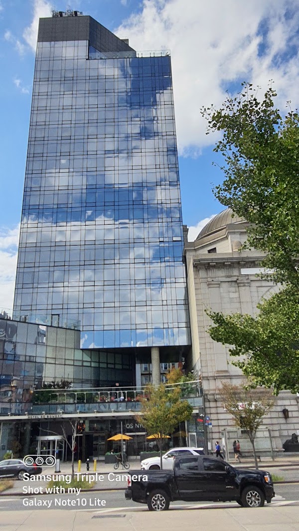 Forsyth Plaza 4