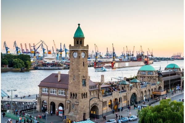 St. Pauli Piers 4