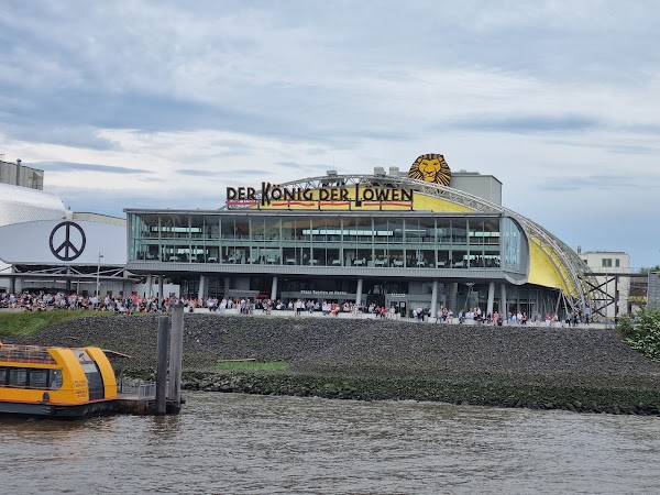 St. Pauli Piers 2