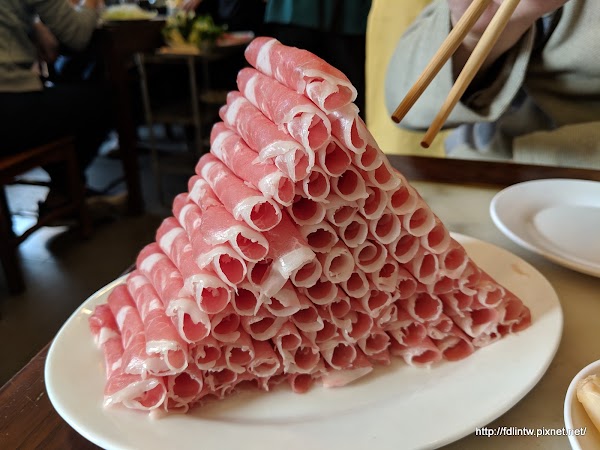 Hongyuan Nanmen Meat in Hot Pot 2