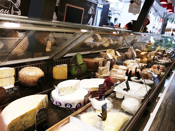 Le marché du cours Lafayette 2