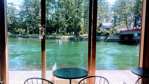 Cafe du pin 4