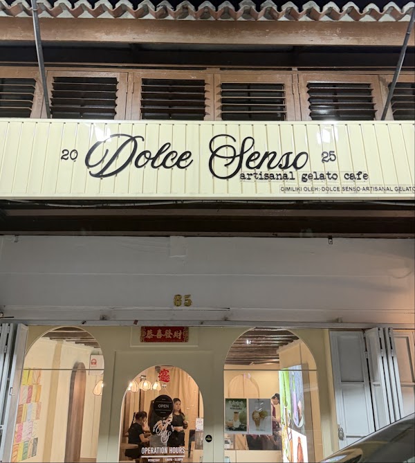 Dolce Senso Artisanal Gelato Cafe 3
