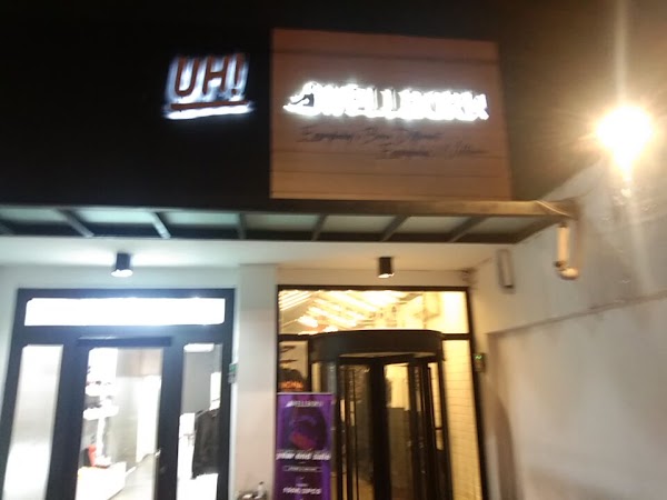 United Hart / UH! Flagship Store #UHSTORE 1