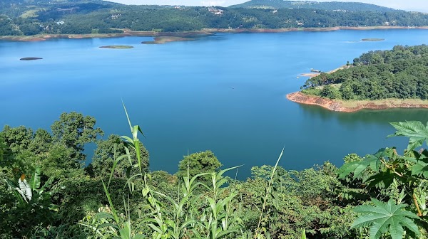 Umiam Lake 1