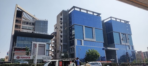 The Grand Walk 3