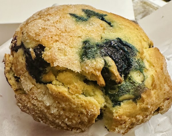 Levain Bakery – Original Location, 74th St, NYC 3