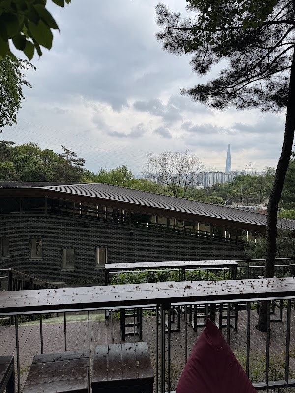아차산숲속도서관 3