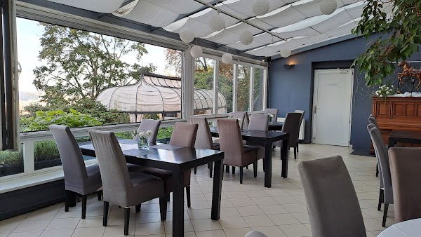 Restaurant Nebozízek and Hotel