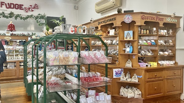 Granny Macs Confectionery Store 5