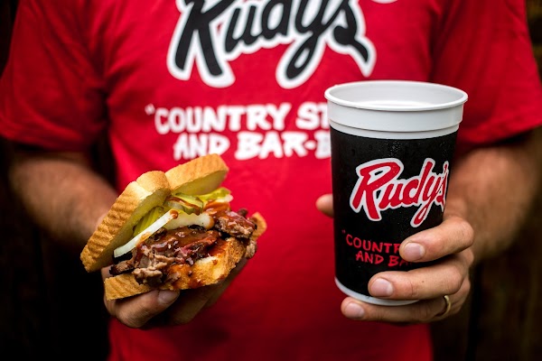 Rudy's "Country Store" and Bar-B-Q 4