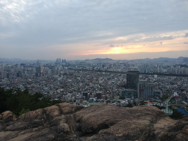 긴고랑 계곡
