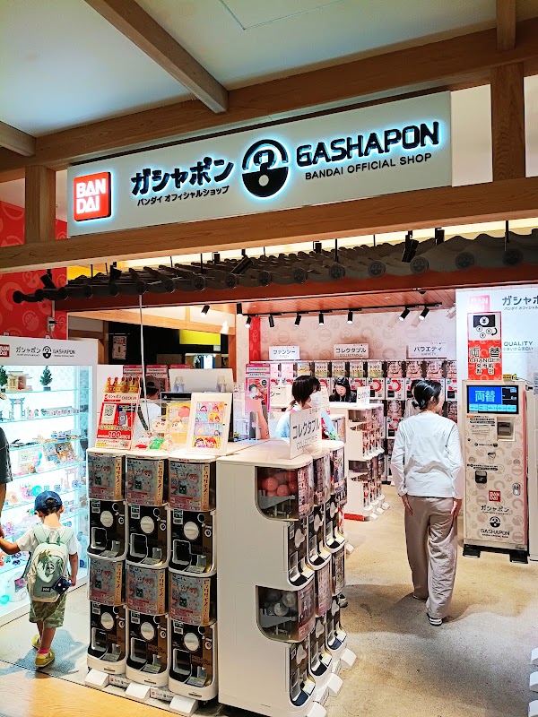 Gashapon Bandai Official - Tokyo Solamachi Store 1