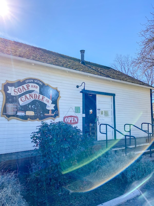 Seven Sisters Soap & Candle Co. 1