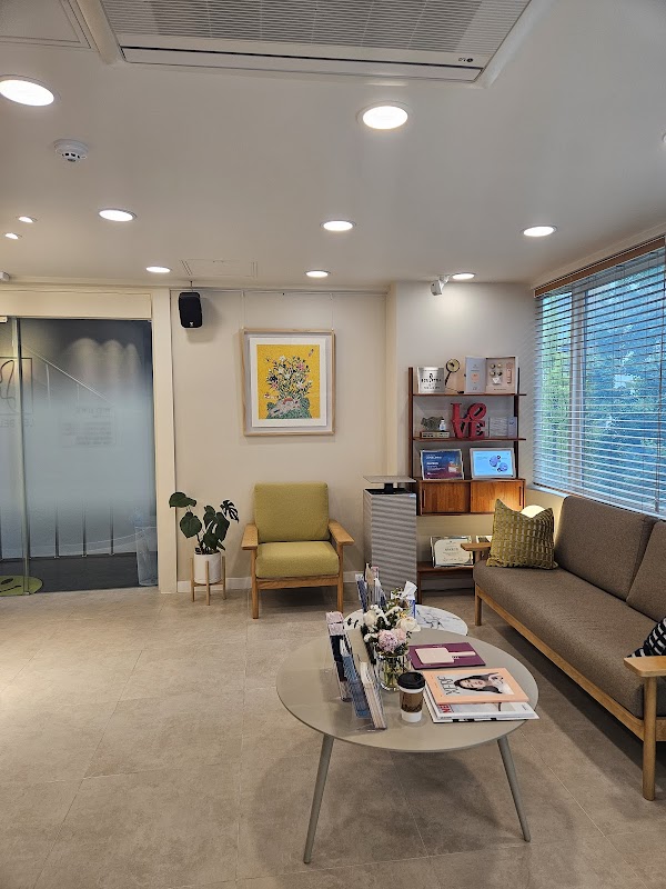 Cheongdam Lebelle Clinic (청담르벨의원)
