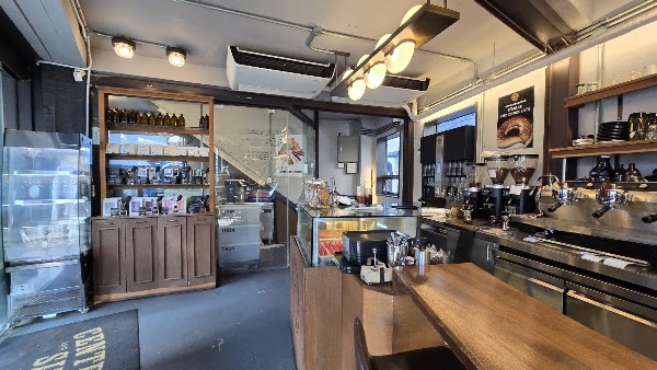 센트럴사이트 연남점 (Centralsite Coffee Roasters Yeonnam) 1