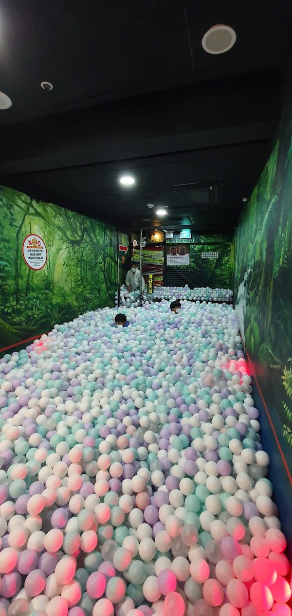 Dynamic Maze 3
