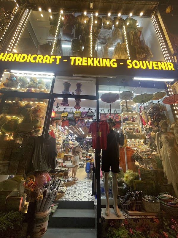 Souvenir & Handicraft & Trekking Sapa Shop- 09 Xuân Viên 1