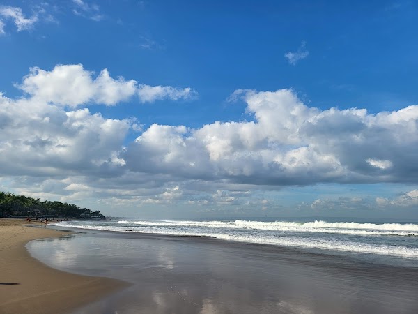 Petitenget Beach