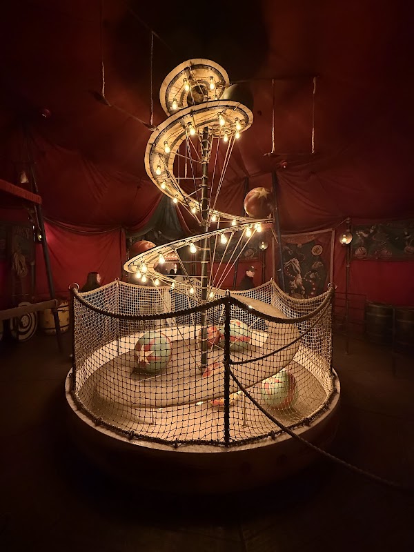 Le Cirque Arcanus