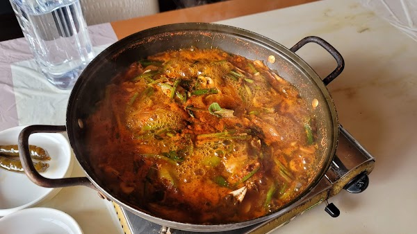 빼뽀참게탕 2