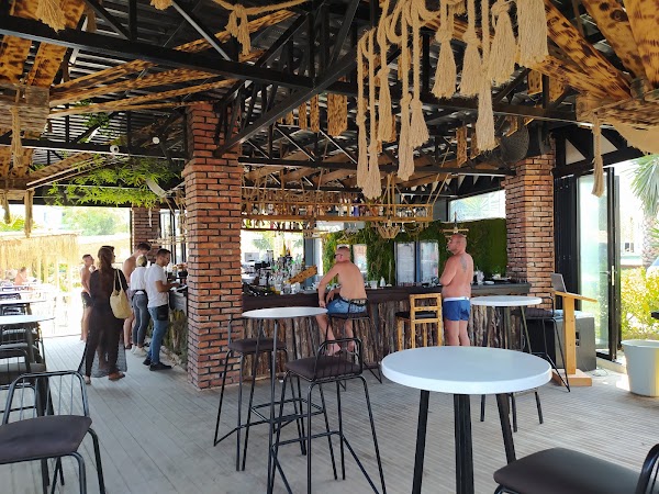 Poda Lounge Bar