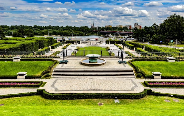Warsaw Royal Castle Gardens 4