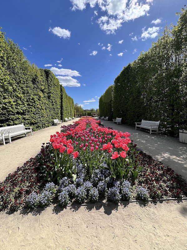 Warsaw Royal Castle Gardens 3