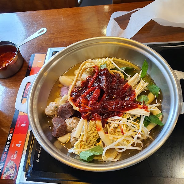 Sinjeon Ttokbokki Seomyeon 4