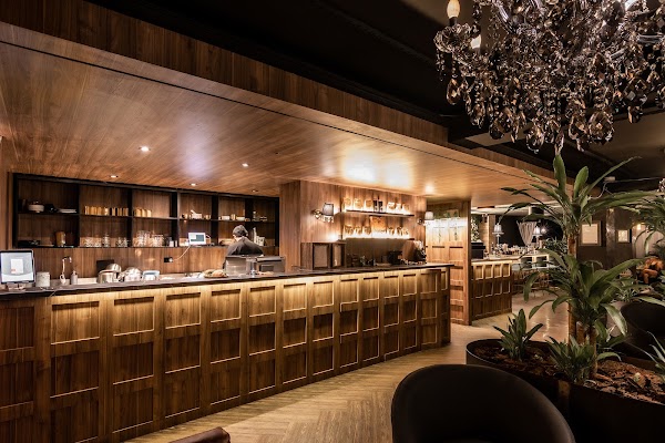 Café Noir Bar & Lounge 1