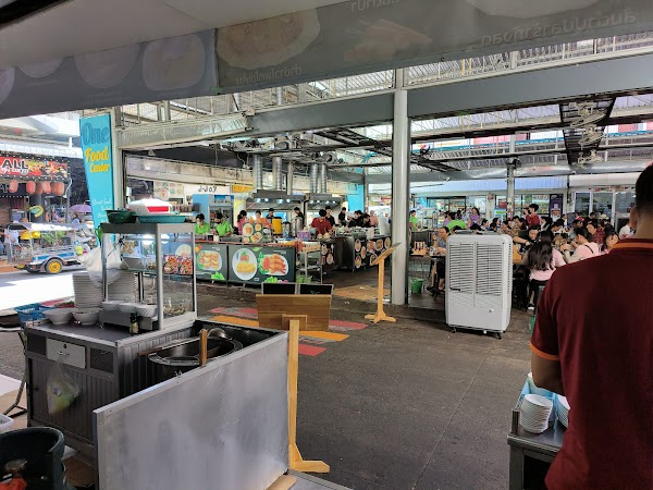 Pratunam Food Hawkers and Shops