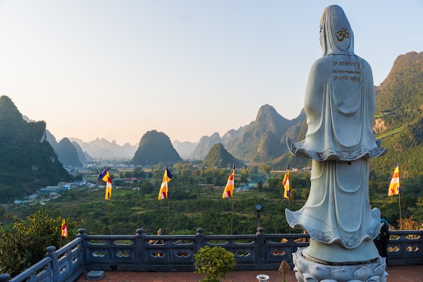 Truc Lam Phat Tich Pagoda 3