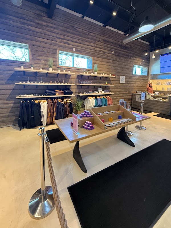 Northeast Alternatives Dispensary - Seekonk 4
